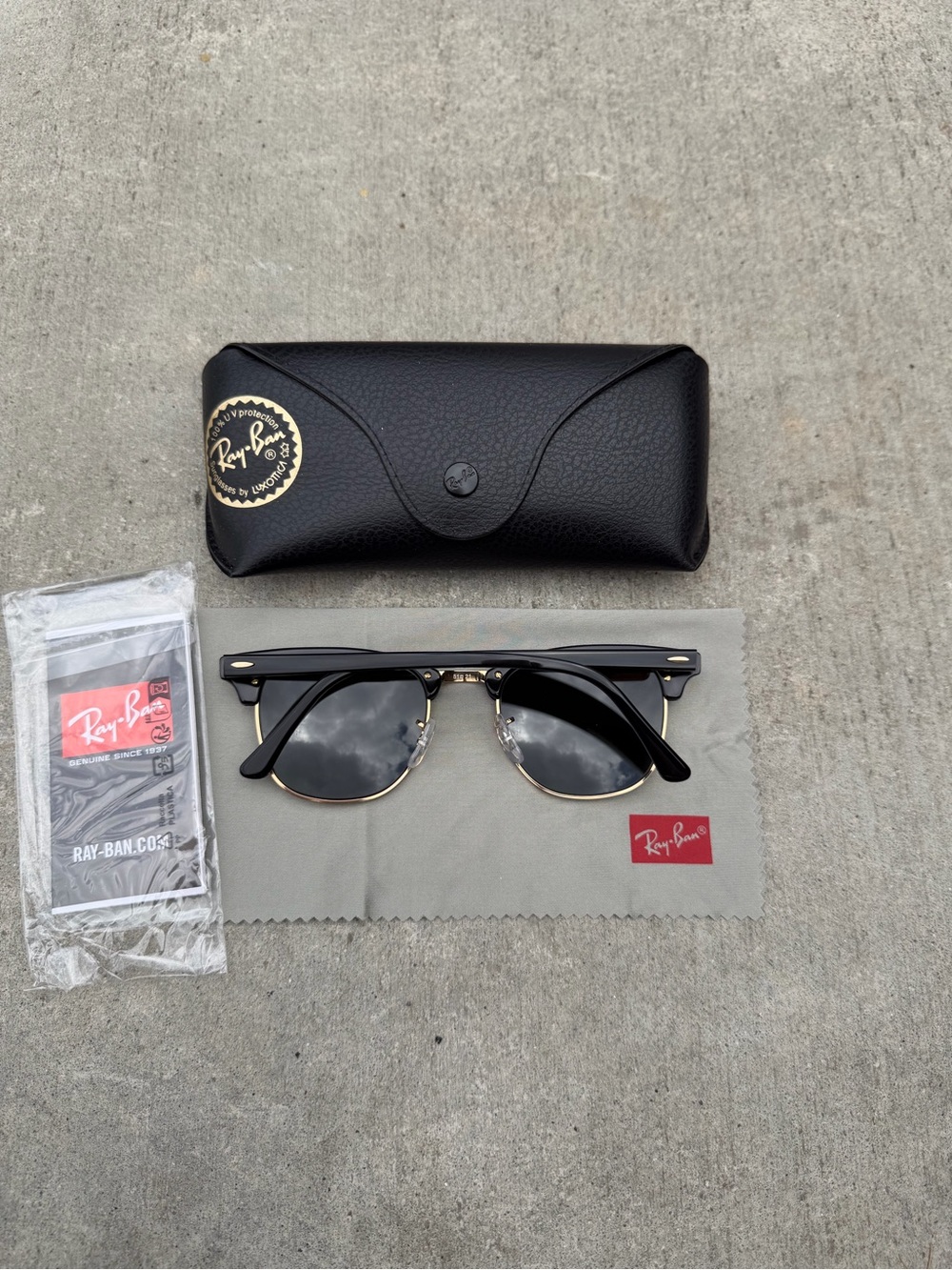 Rayban RB3016 Clubmaster Sunglasses G-15 Lens Black Gold Arista Frame - Picture 2 of 4